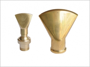 Fine brass fan-shaped fountain nozzle 