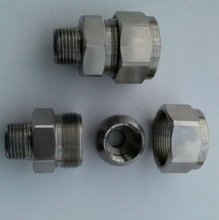 Adjustable swivel joints （adjustable thread ball and  nozzle body）